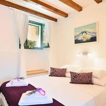 Guest house And Kampanel