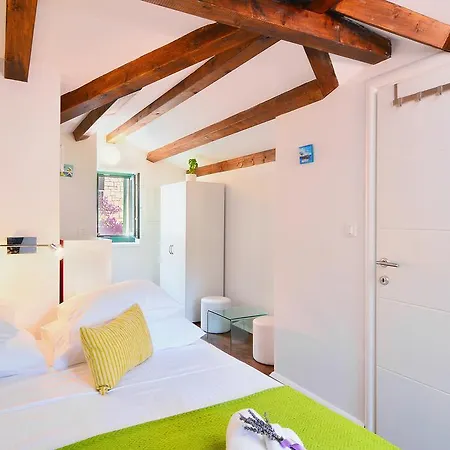 And Kampanel Hvar Town