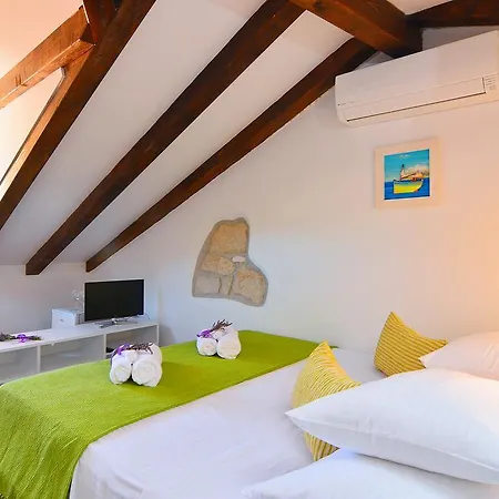 And Kampanel Konukevi