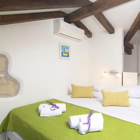 Konukevi And Kampanel 3*